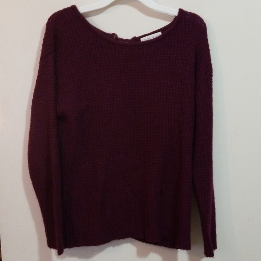 🤩Knox Rose Knit Sweater W/ Lace Detail on Back!